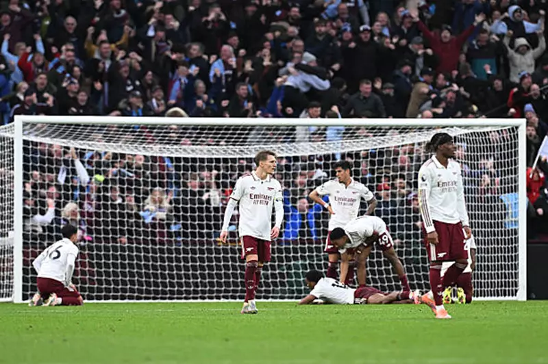 حسرة لاعبو أرسنال عقب الخسارة